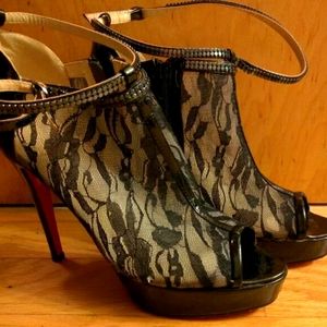 Rare Bridgette Lace Print Booties